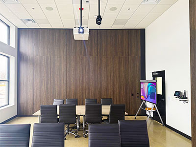 助力全球领先的管路连接与紧固系统制造商升级多场景智能会议空间